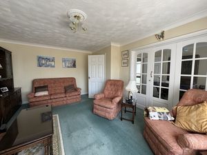 Lounge b- click for photo gallery
